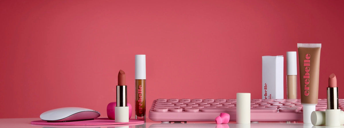 MAKE UP